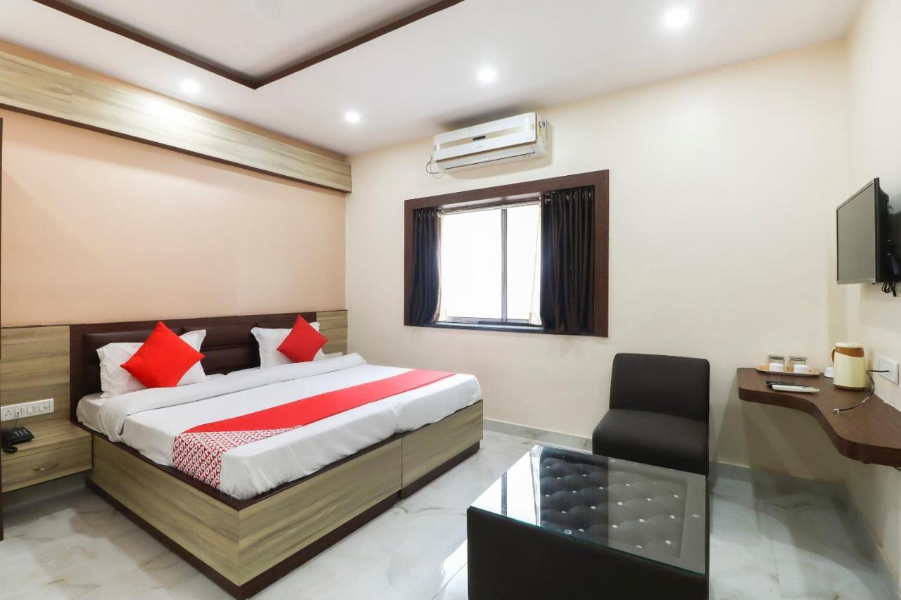 Capital O Hotel 7Th Heaven Jamshedpur Exterior foto